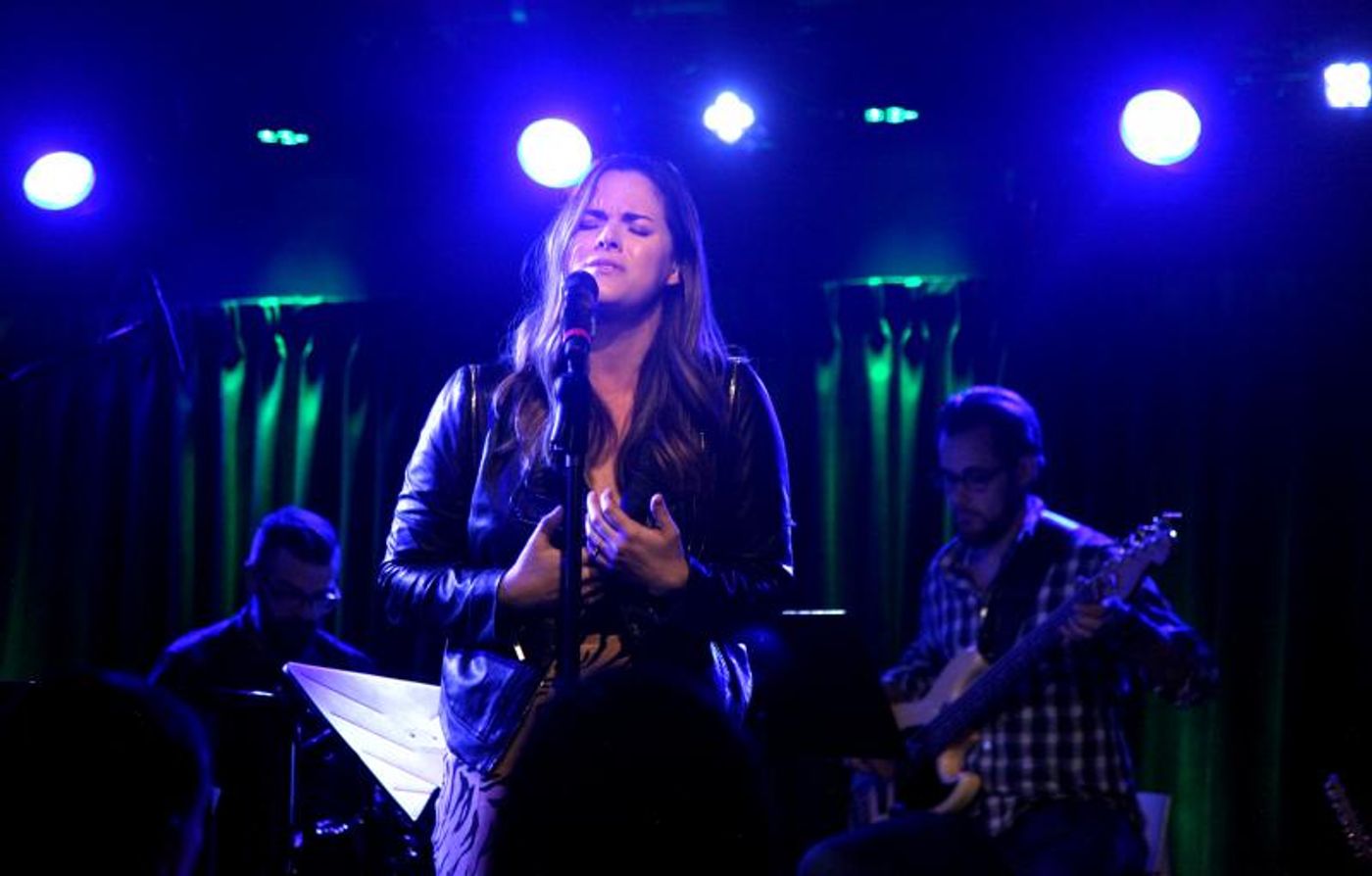 Review: BROADWAY SINGS UNPLUGGED: SARA BAREILLES Wows Audience at The Green Room 42  Image