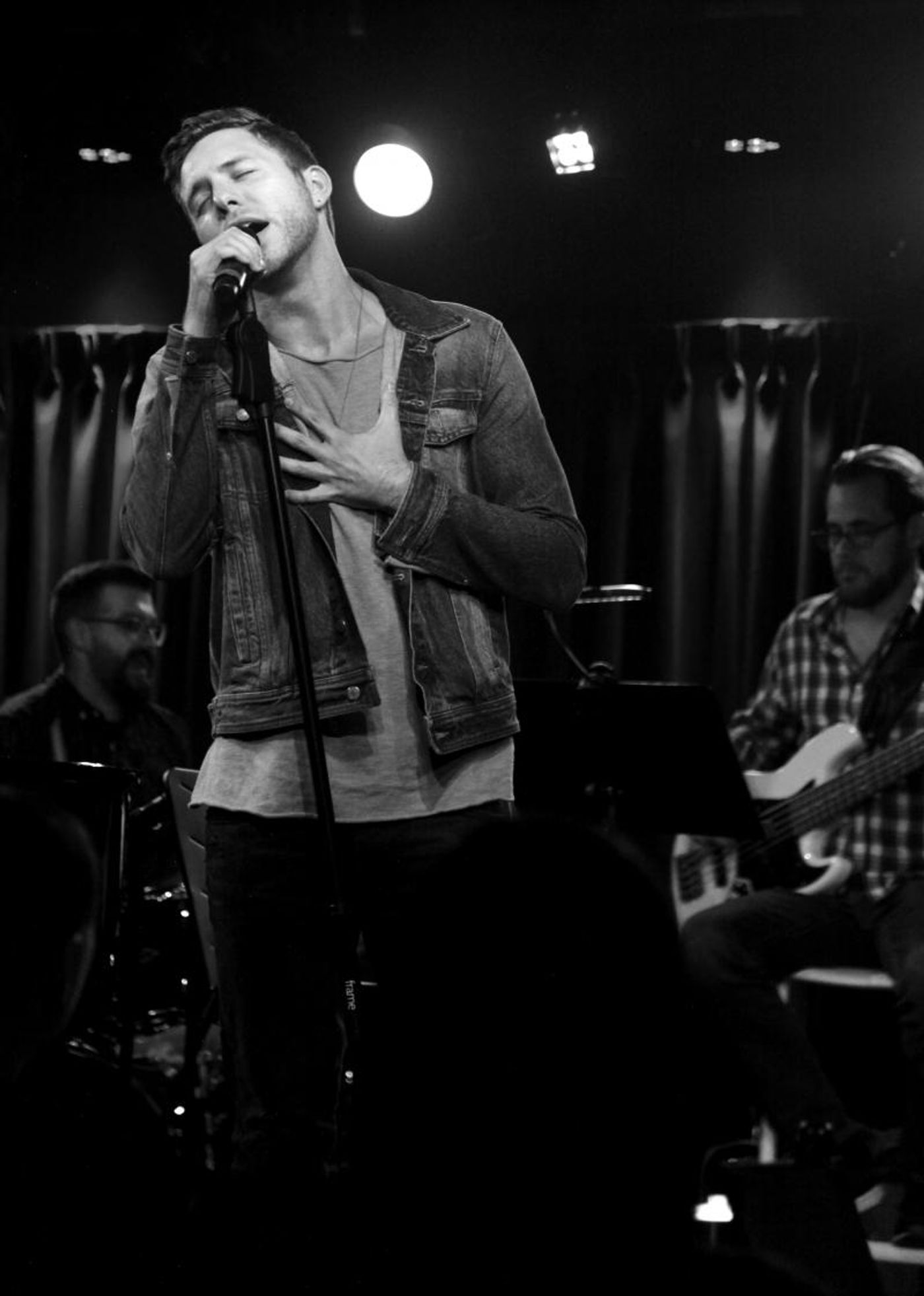 Review: BROADWAY SINGS UNPLUGGED: SARA BAREILLES Wows Audience at The Green Room 42  Image