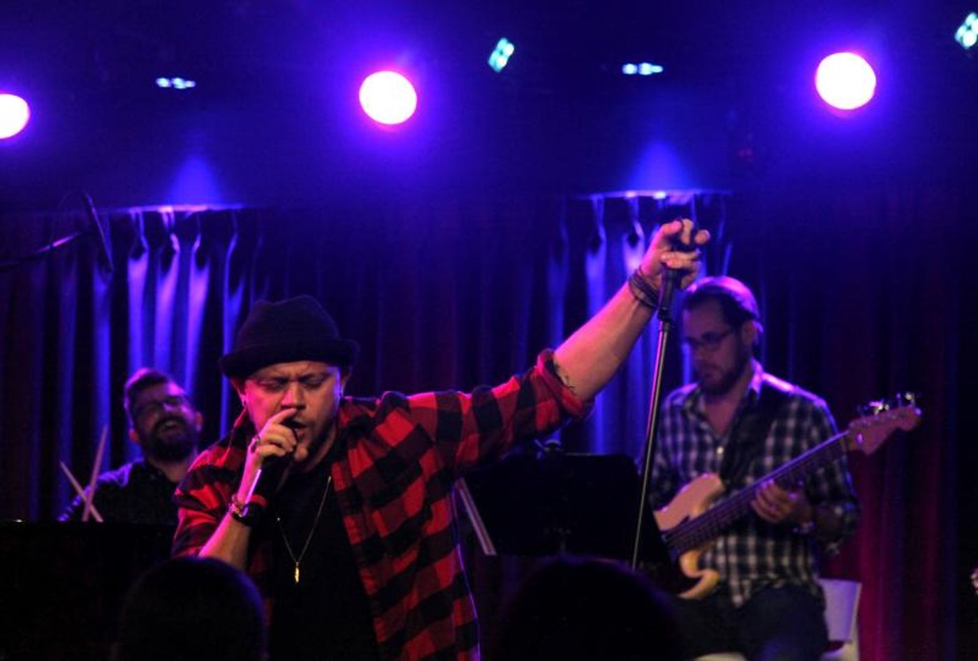 Review: BROADWAY SINGS UNPLUGGED: SARA BAREILLES Wows Audience at The Green Room 42  Image