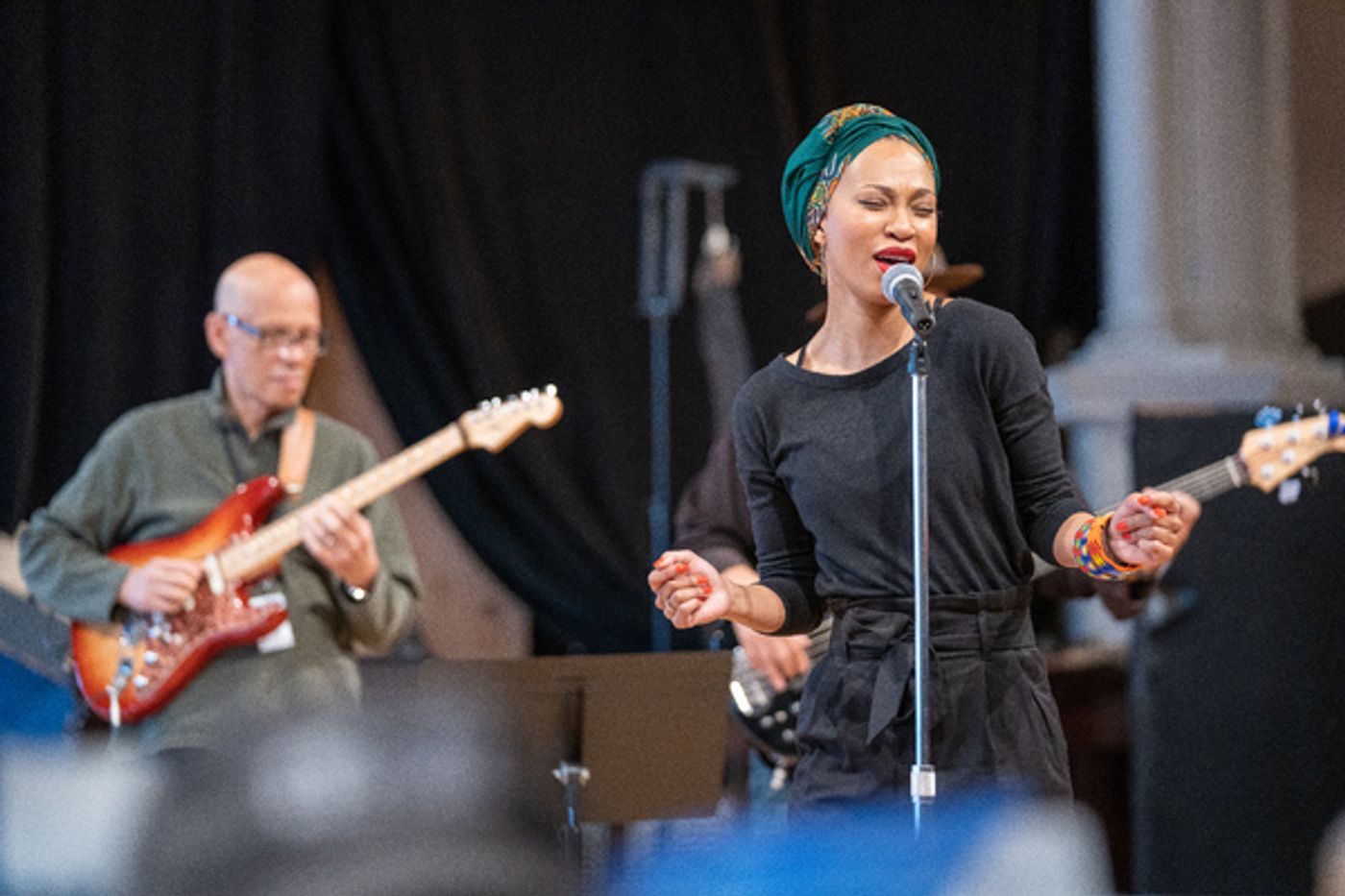 Photo Flash: In Rehearsal For LINDIWE At Steppenwolf Theatre Company  Image