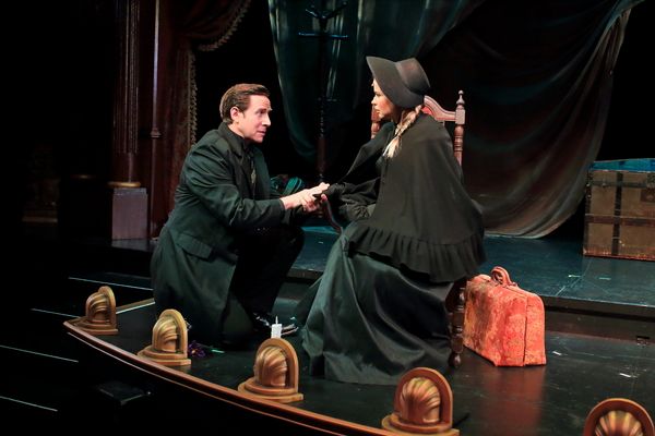 Photos: First Look at Flat Rock's THE TURN OF THE SCREW — photo 2 of 4