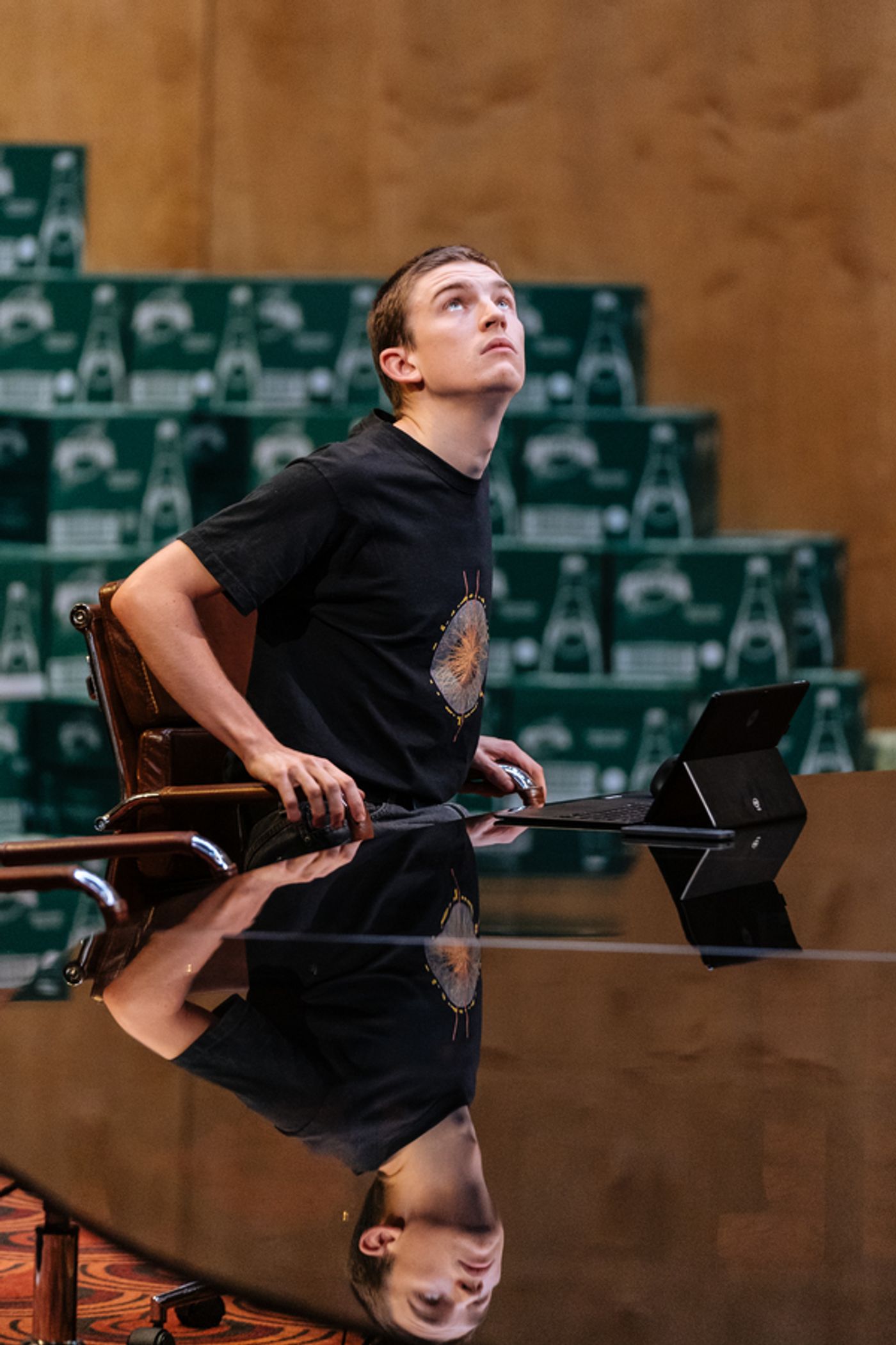 Photo Flash: First Look at THE ANTIPODES at the National Theatre  Image