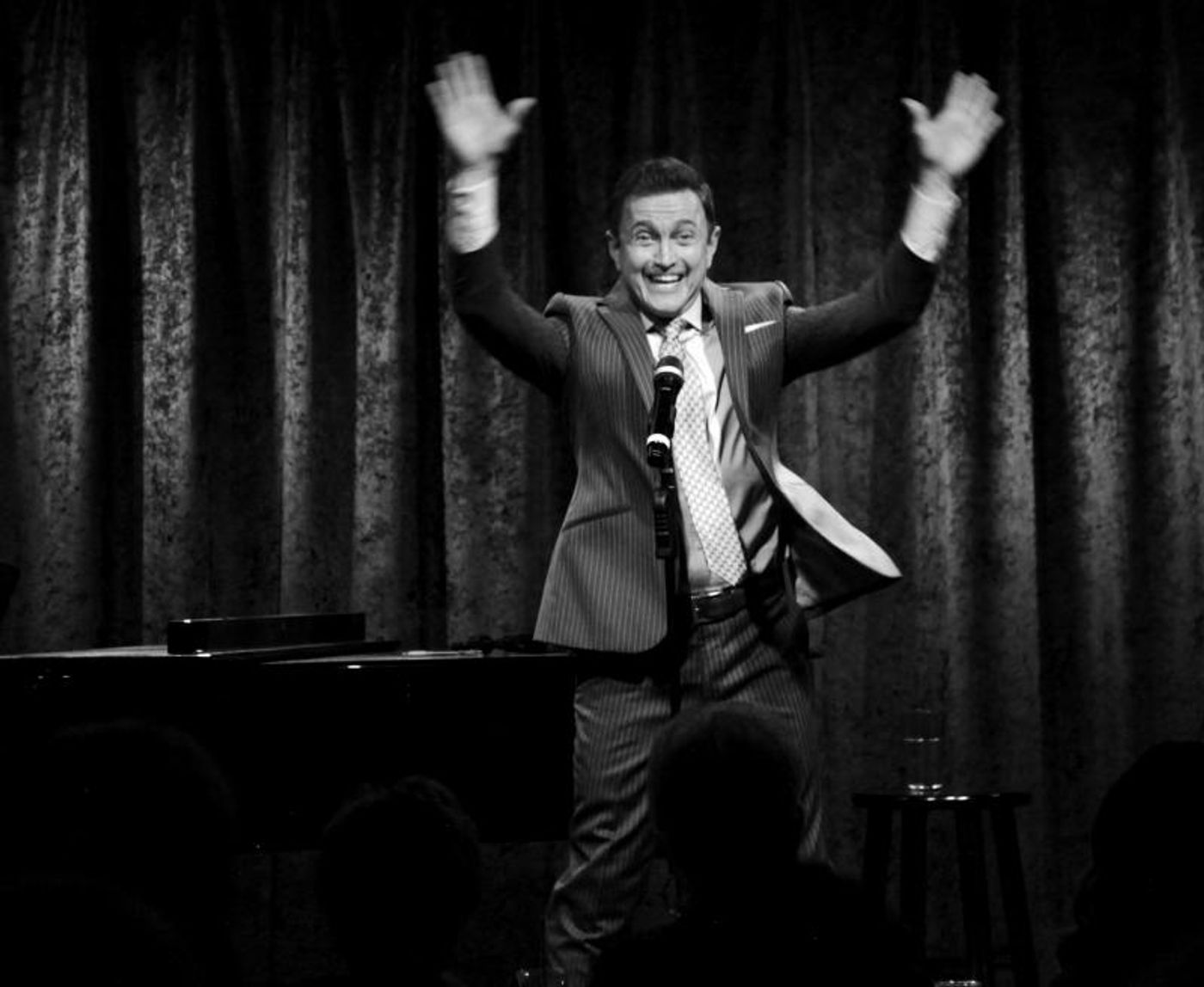 Review: Jeff Harnar Brings the Past into the Present in CARRIED AWAY: JEFF HARNAR SINGS COMDEN & GREEN  Image