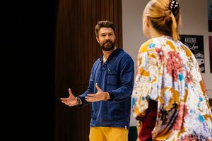 Noah Bean, Samantha Sloyan Photo