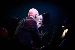 Anthony Warlow Photo
