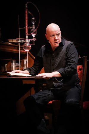 Anthony Warlow Photo