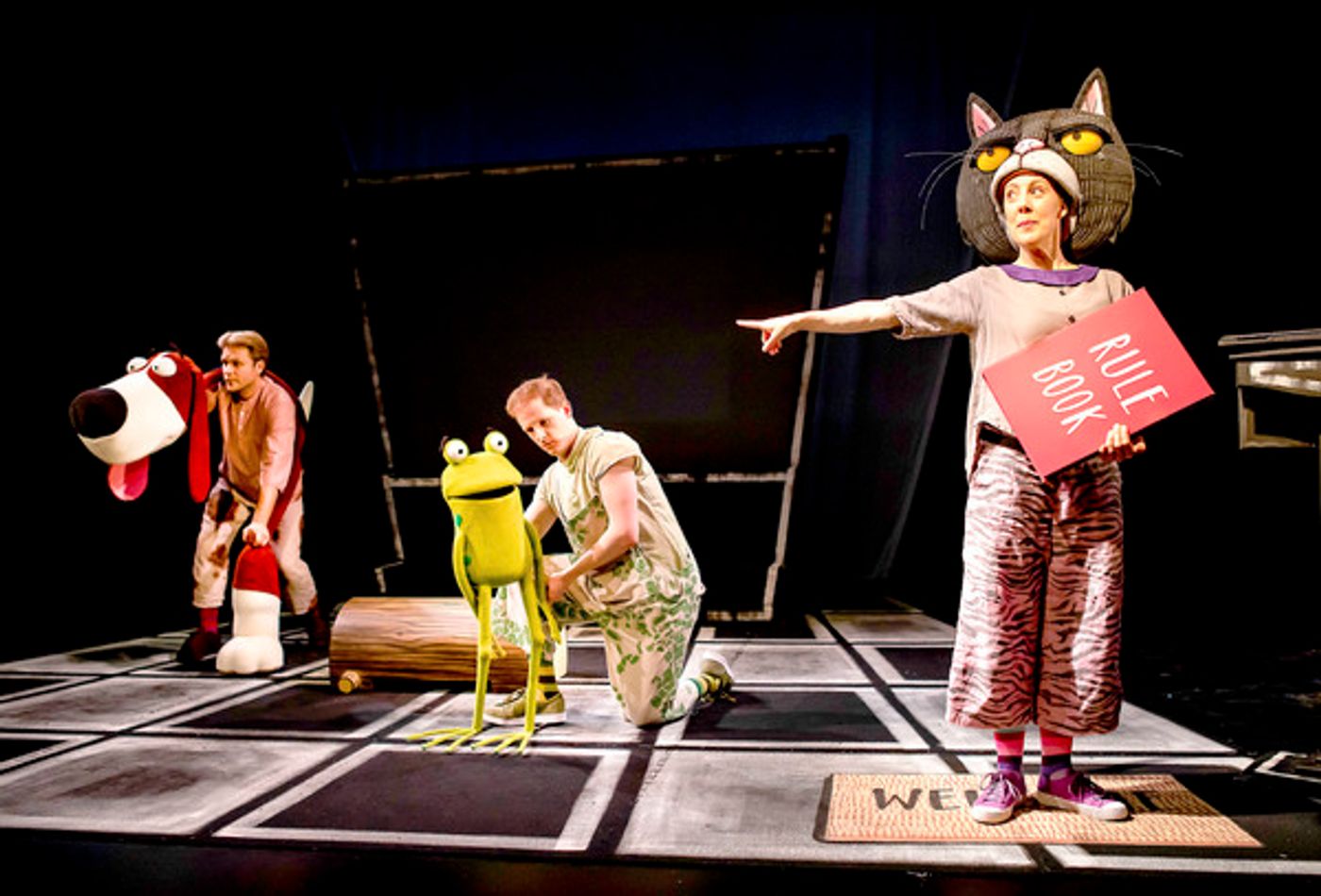 Photo Flash: First Look at OI FROG & FRIENDS! at the Lyric Theatre  Image