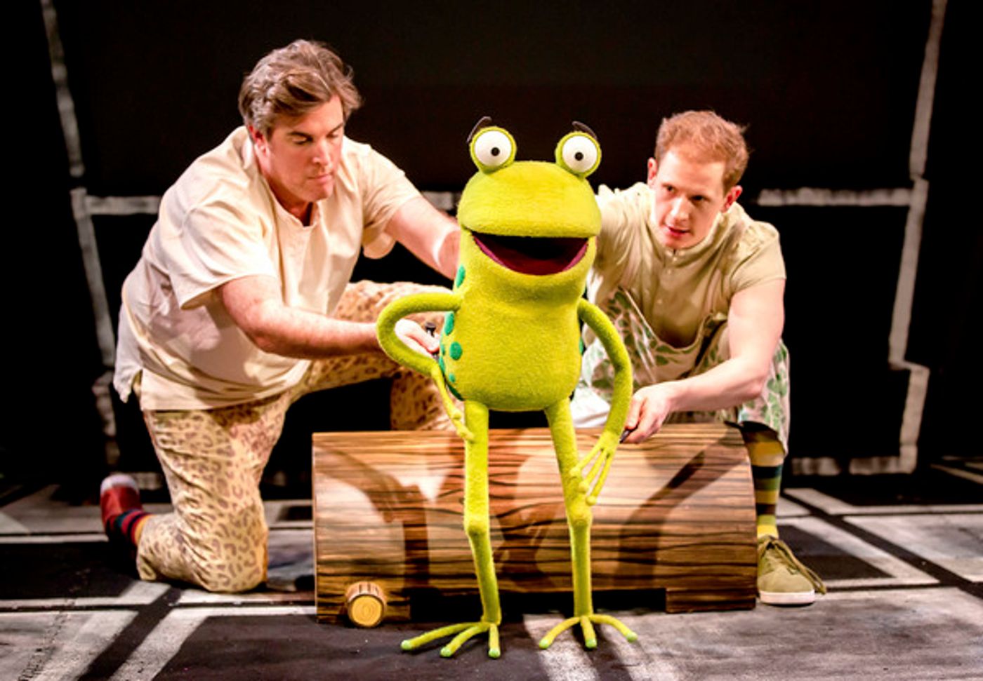Photo Flash: First Look at OI FROG & FRIENDS! at the Lyric Theatre  Image