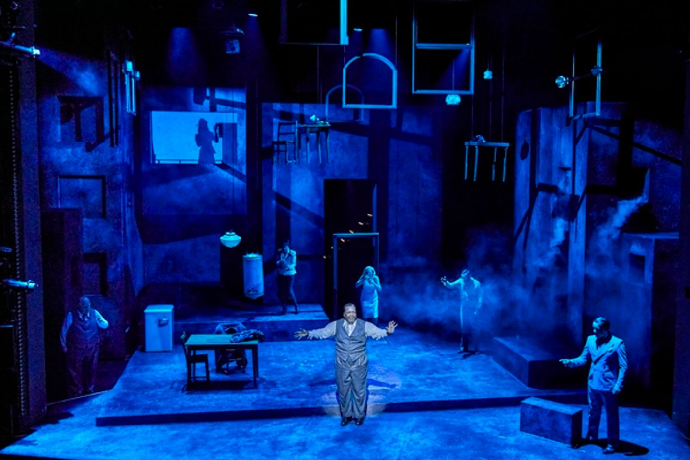 Photo Flash:  New Photos of the West End Production of DEATH OF A SALESMAN  Image