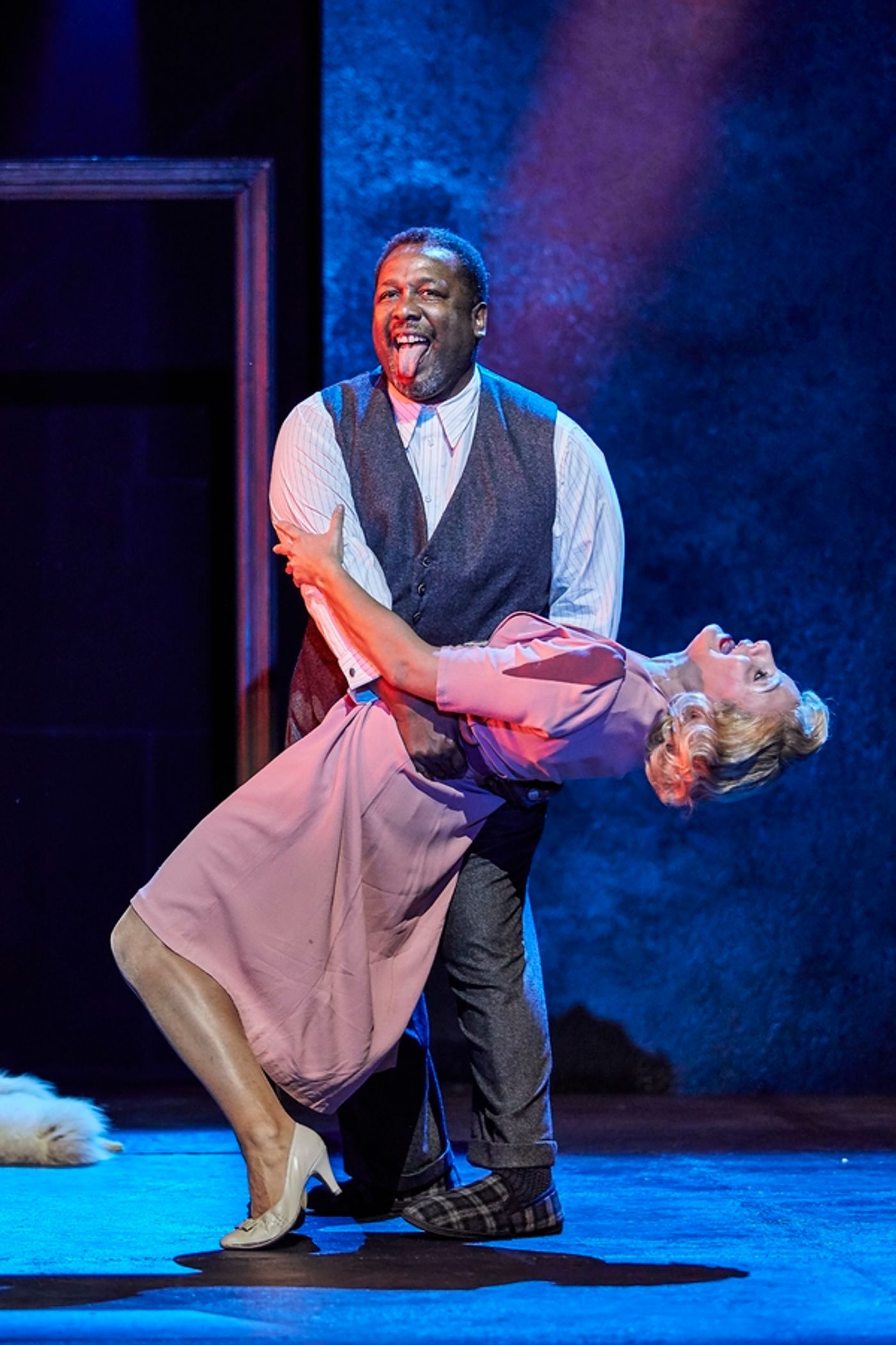 Photo Flash:  New Photos of the West End Production of DEATH OF A SALESMAN  Image