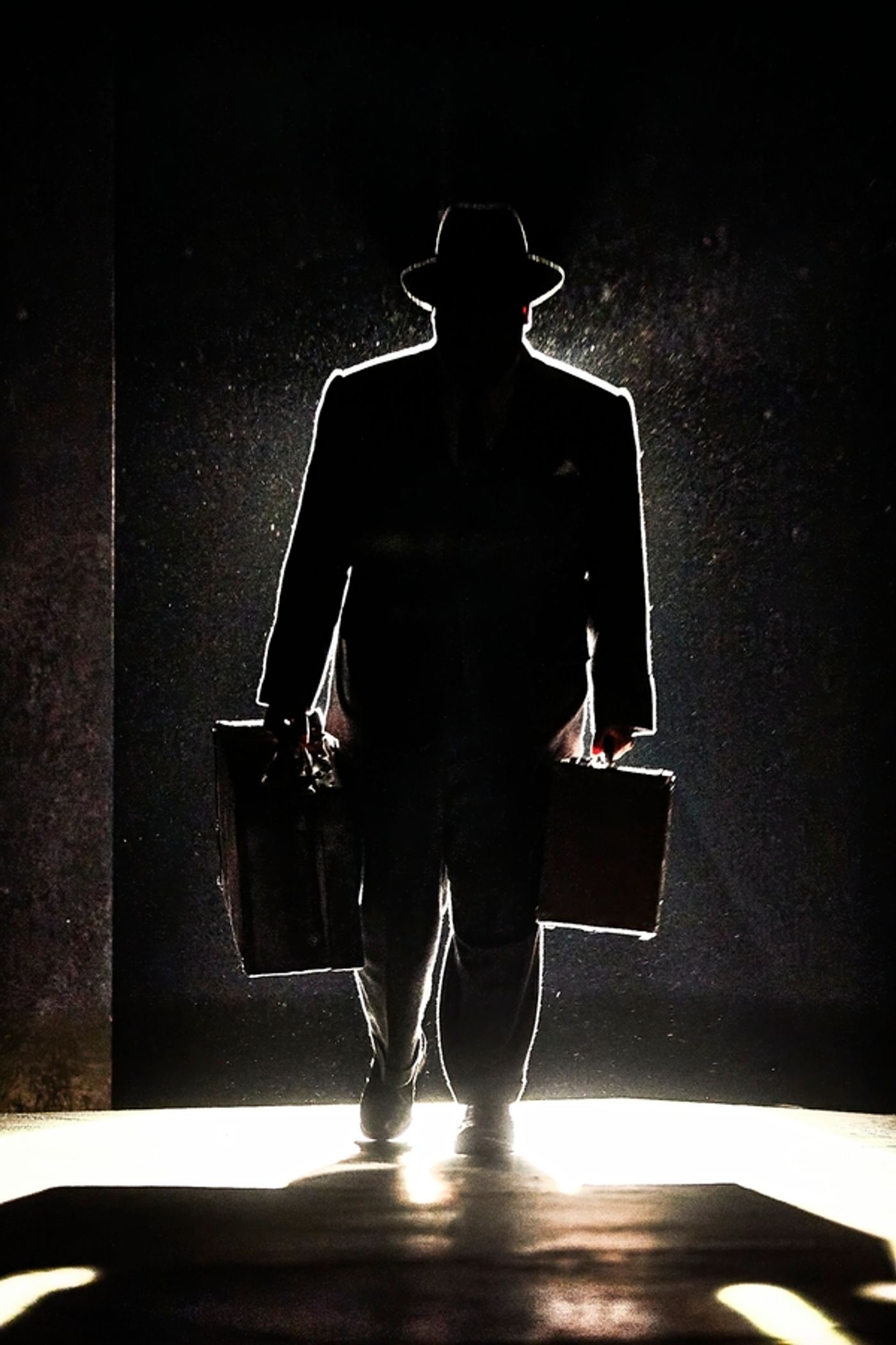 Photo Flash:  New Photos of the West End Production of DEATH OF A SALESMAN  Image