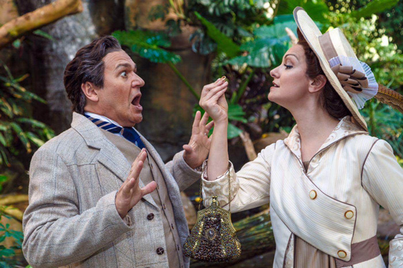 Photo Flash: Get A First Look At The Company Of Pittsburgh Opera's FLORENCIA EN EL AMAZONAS Photo Flash: Get A First Look At The Company Of Pittsburgh Opera's FLORENCIA EN EL AMAZONAS Image