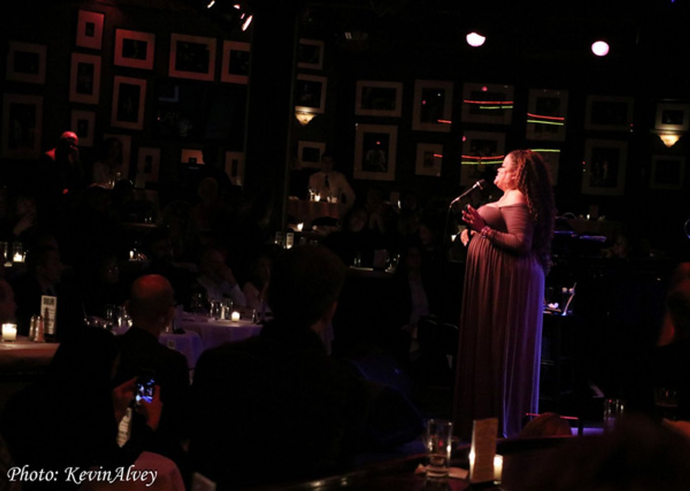 Photo Flash: Natalie Douglas Celebrates Streisand At Birdland  Image