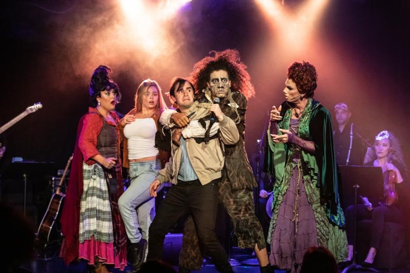 Review: I PUT A SPELL ON YOU: THE RETURN OF THE SANDERSON SISTERS is a Fabulous Hex at Le Poisson Rouge  Image