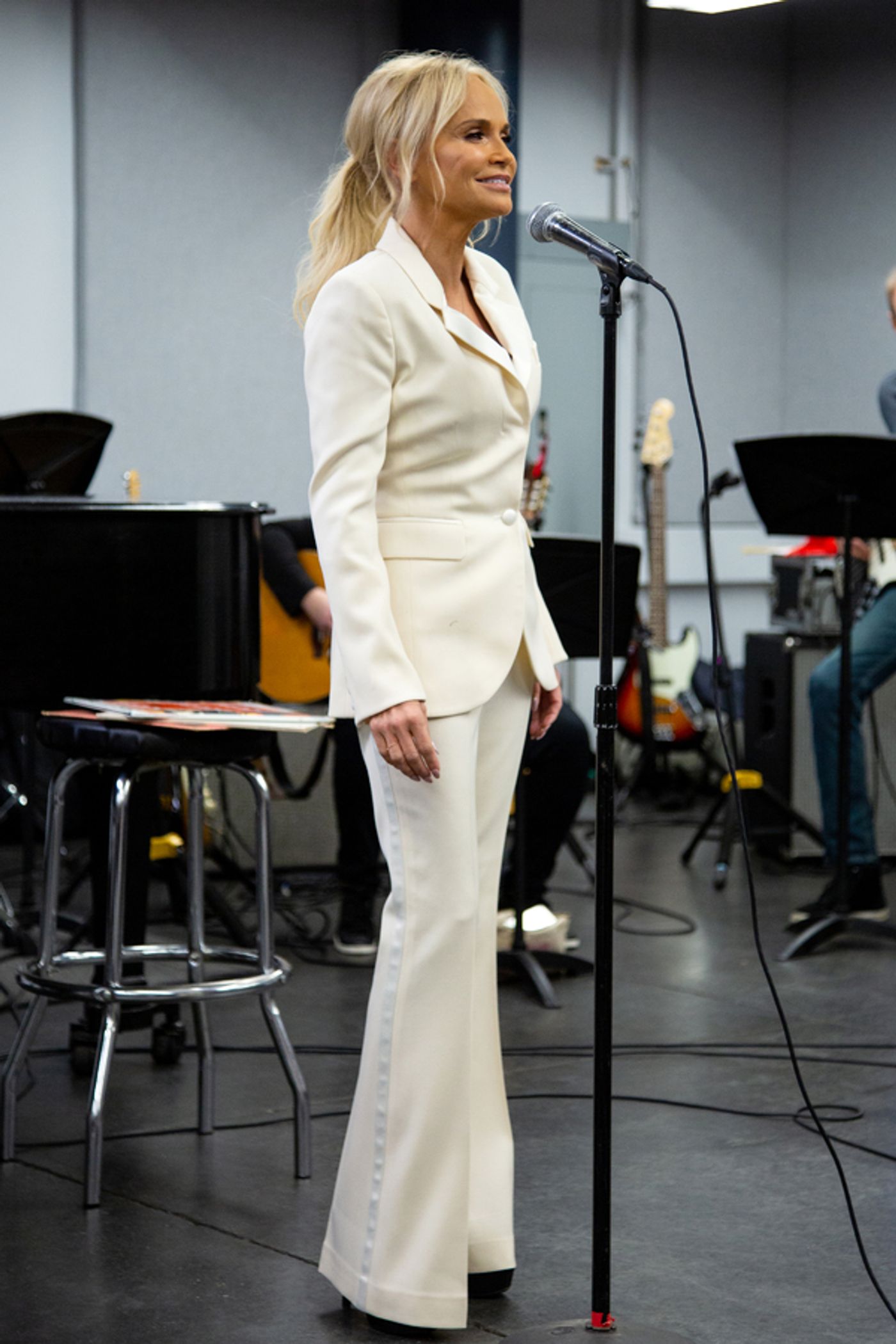 Photo Coverage: Kristin Chenoweth Rehearses for Broadway Return in FOR THE GIRLS  Image
