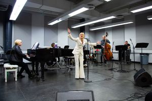 Kristin Chenoweth Photo