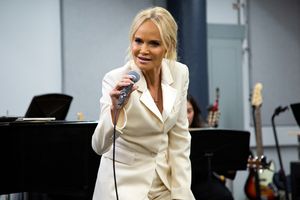 Kristin Chenoweth Photo