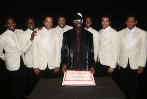 Otis Williams poses with the show's "Temptations" @ BroadwayWorld Otis Williams poses with the show's "Temptations" Photo