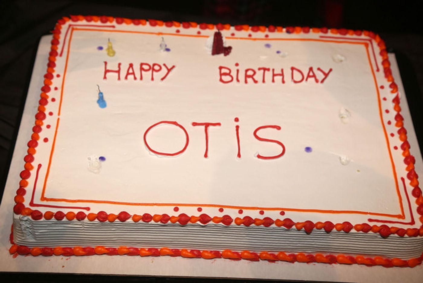 Photo Flash: AIN'T TOO PROUD Celebrates Otis Williams' Birthday! Photo Flash: AIN'T TOO PROUD Celebrates Otis Williams' Birthday! Image