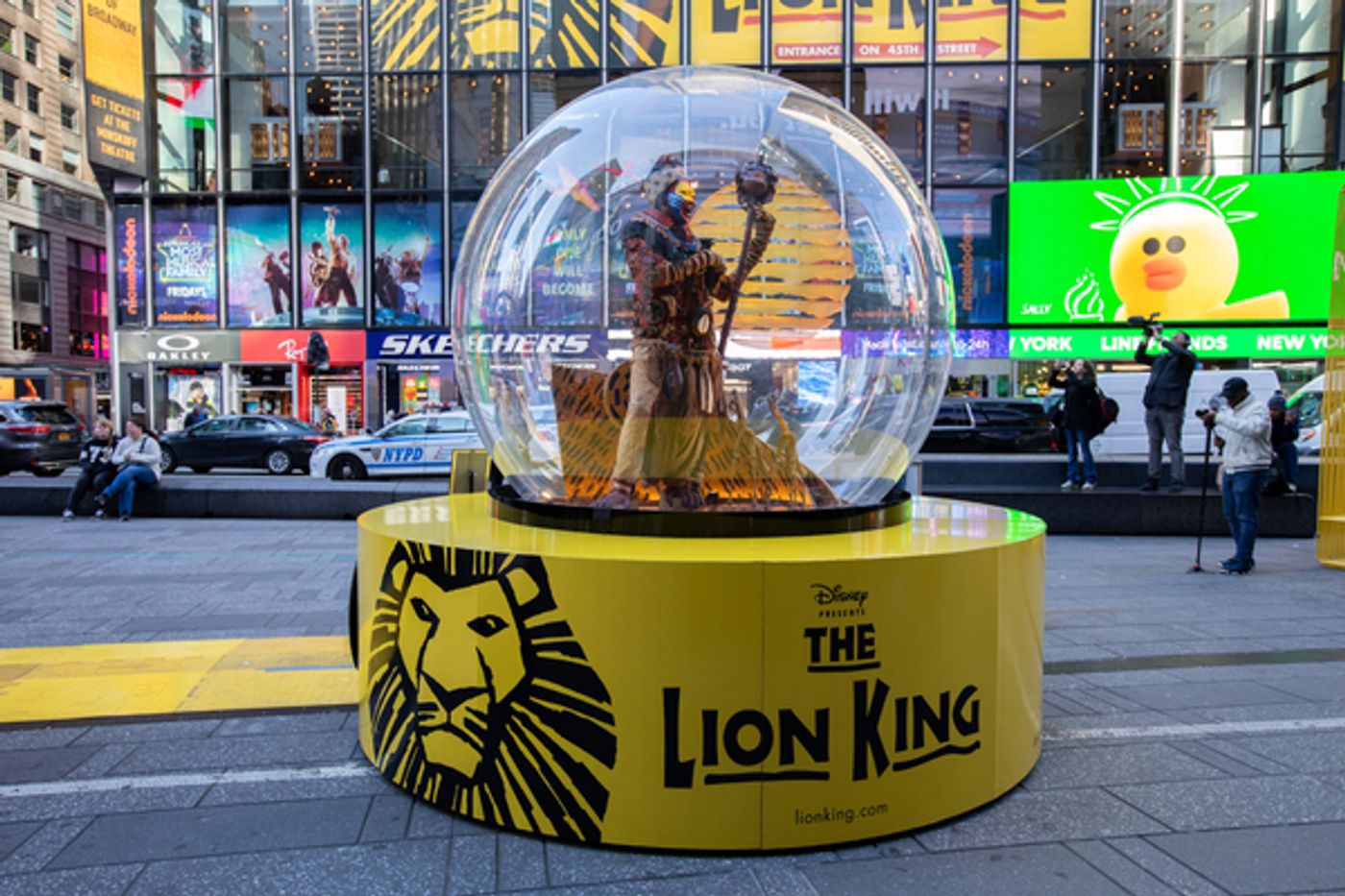 Broadway Show Globes to Return to Times Square With Designs Inspired by WICKED, THE LION KING, AINT TOO PROUD & More  Image
