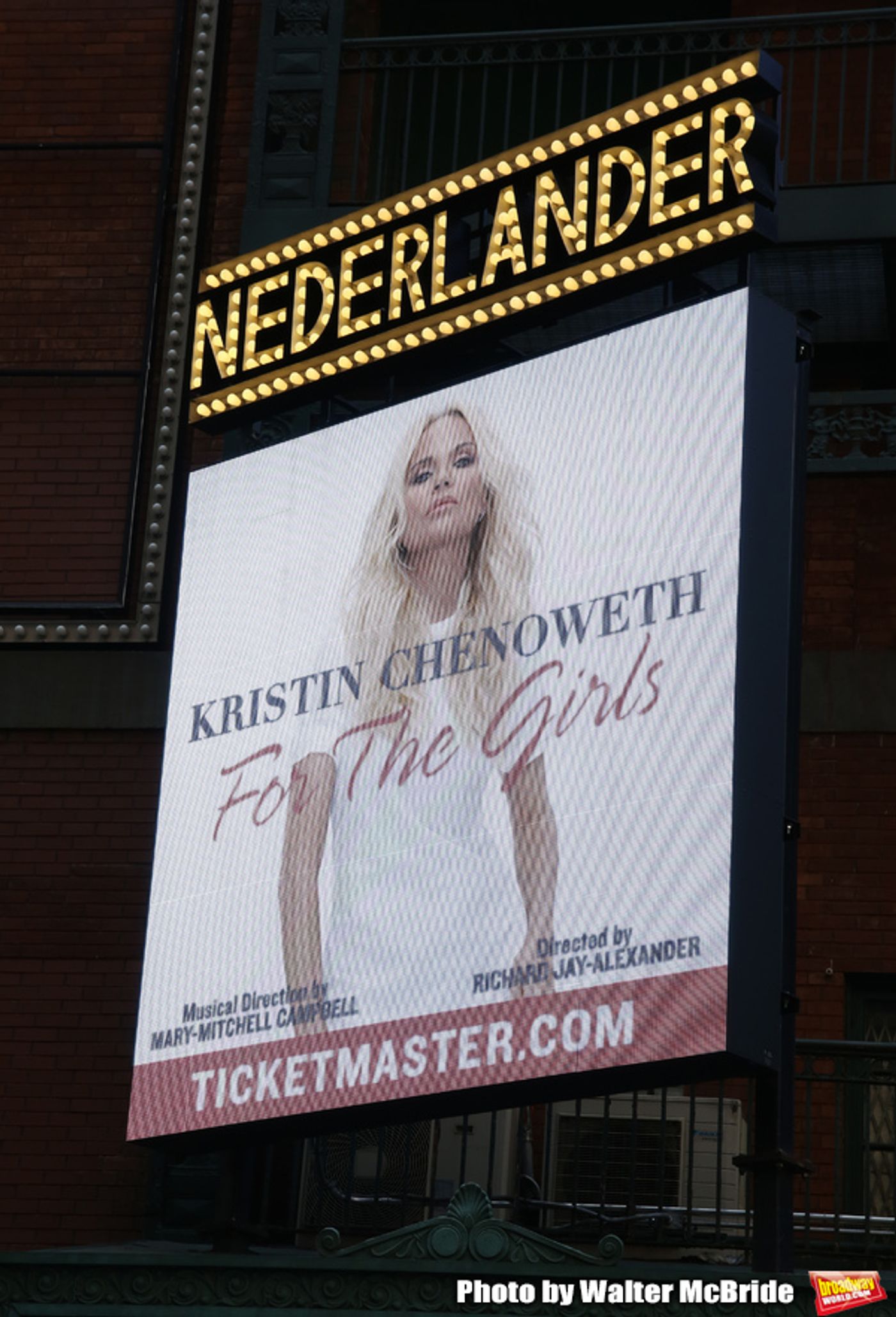 Up On The Marquee: Kristin Chenoweth Brings FOR THE GIRLS to Broadway  Image