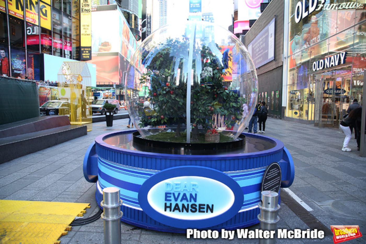 Photo Coverage: Times Square Gets Decked Out with Broadway Show Globes  Image