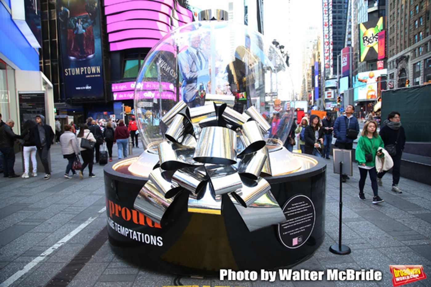 Photo Coverage: Times Square Gets Decked Out with Broadway Show Globes  Image