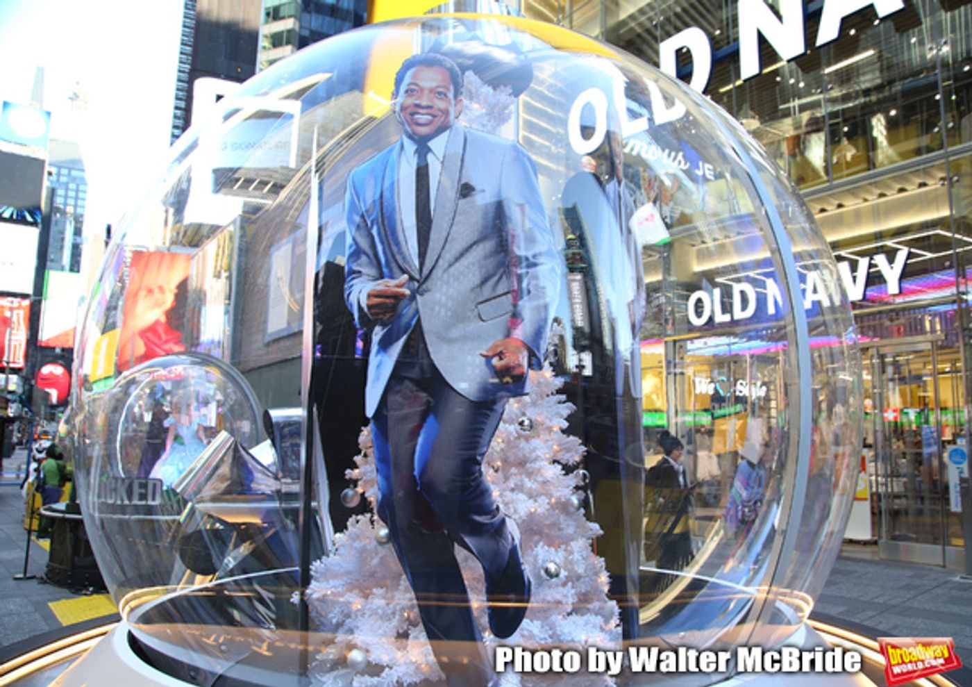 Photo Coverage: Times Square Gets Decked Out with Broadway Show Globes  Image