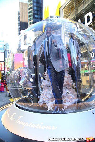 Times Square Alliance unveiled its first season of Broadway â€œShow Globesâ€ Photo