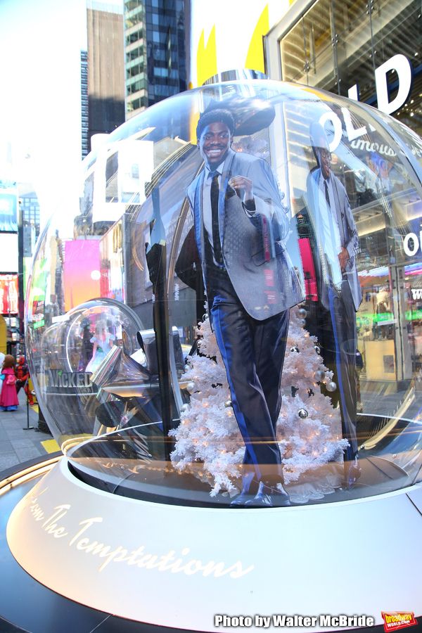 Times Square Alliance unveiled its first season of Broadway â€œShow Globesâ€ Photo