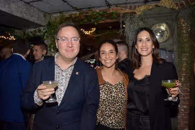 Robbie Rozelle, Dana Iannuzzi and Jennifer Diamond Photo