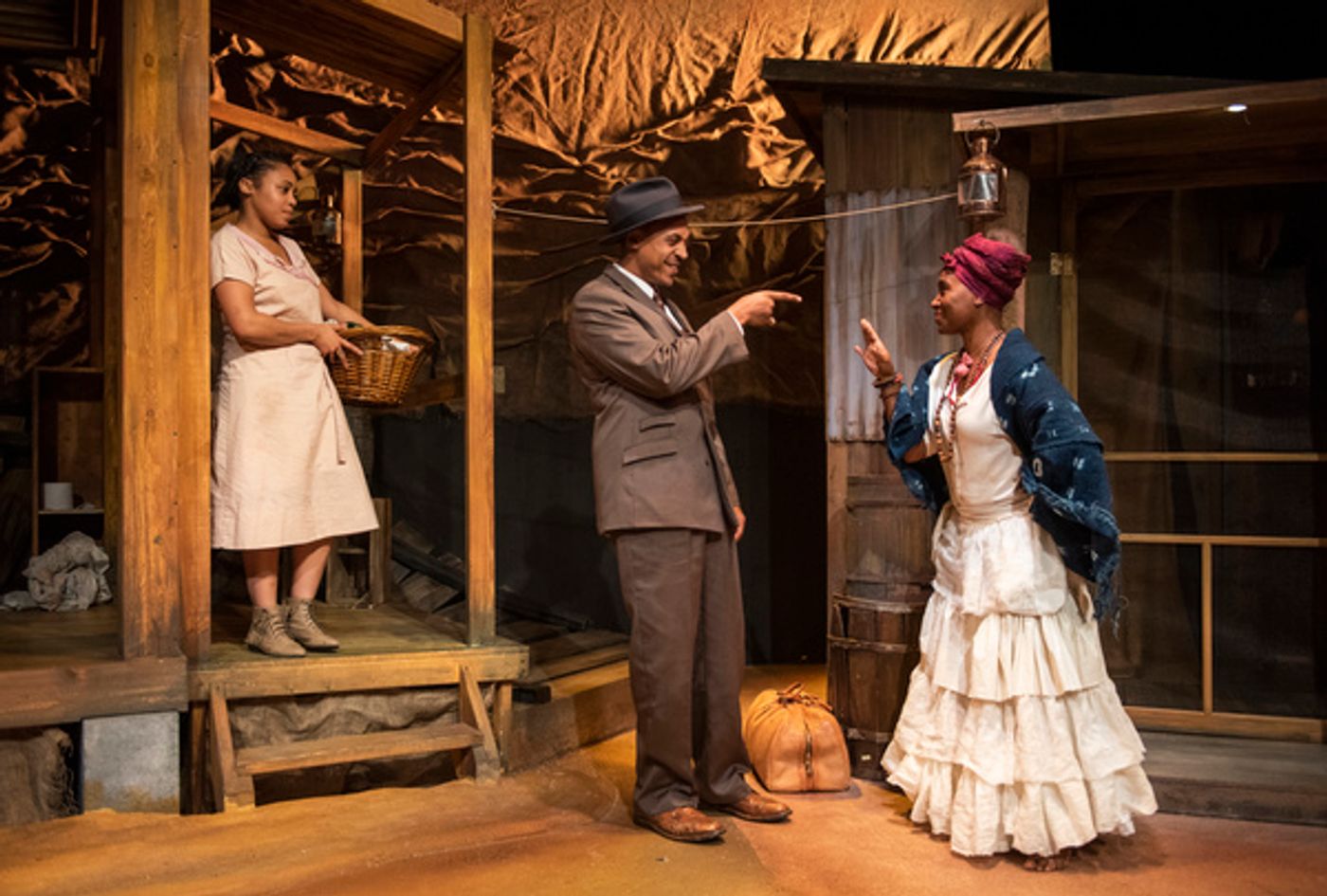 Photo Flash: Take a Look at Photos From Raven Theatre's Production of HOODOO LOVE  Image