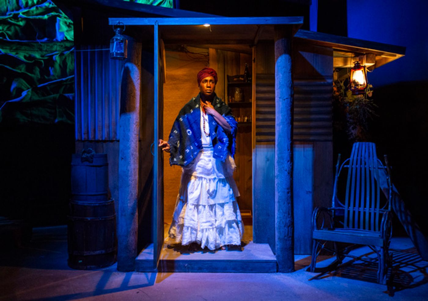 Photo Flash: Take a Look at Photos From Raven Theatre's Production of HOODOO LOVE  Image