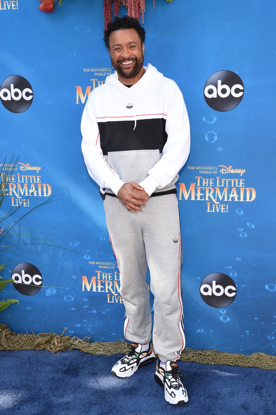 Photo Flash: The Stars of THE LITTLE MERMAID LIVE Walk the Turquoise Carpet! Image
