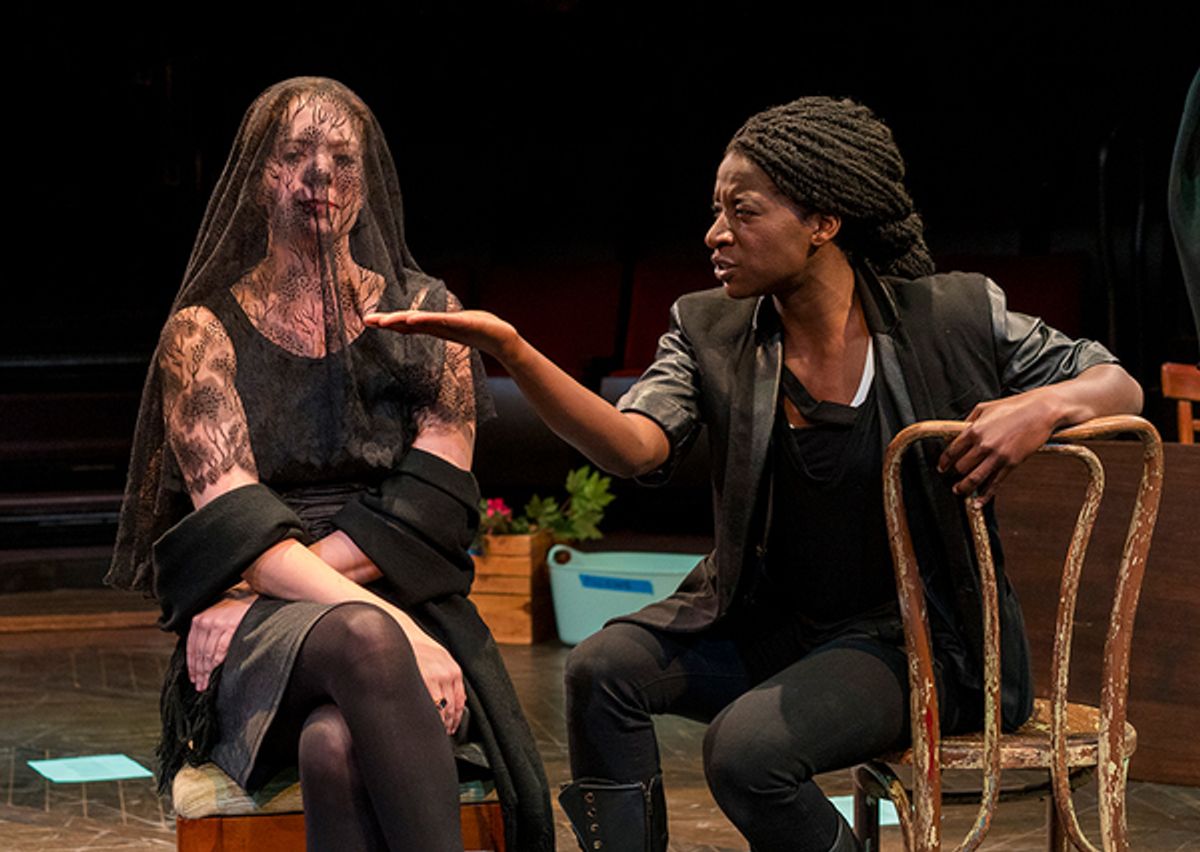 Hallie Peterson as Olivia and Bibi Mama as Viola at 