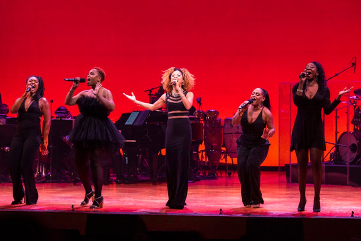 Ramona Keller, Tamika Lawrence, KIssy Simmons, Rema Webb, Syndee Winters at 