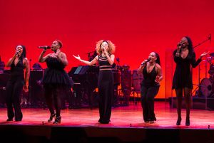 Ramona Keller, Tamika Lawrence, KIssy Simmons, Rema Webb, Syndee Winters Photo