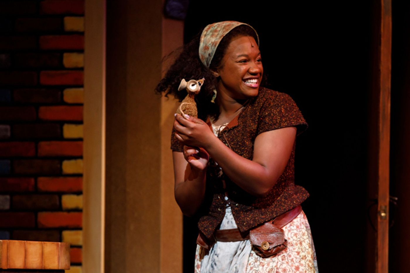 Photo Flash: Children's Theatre Company Presents CINDERELLA Photo Flash: Children's Theatre Company Presents CINDERELLA Image