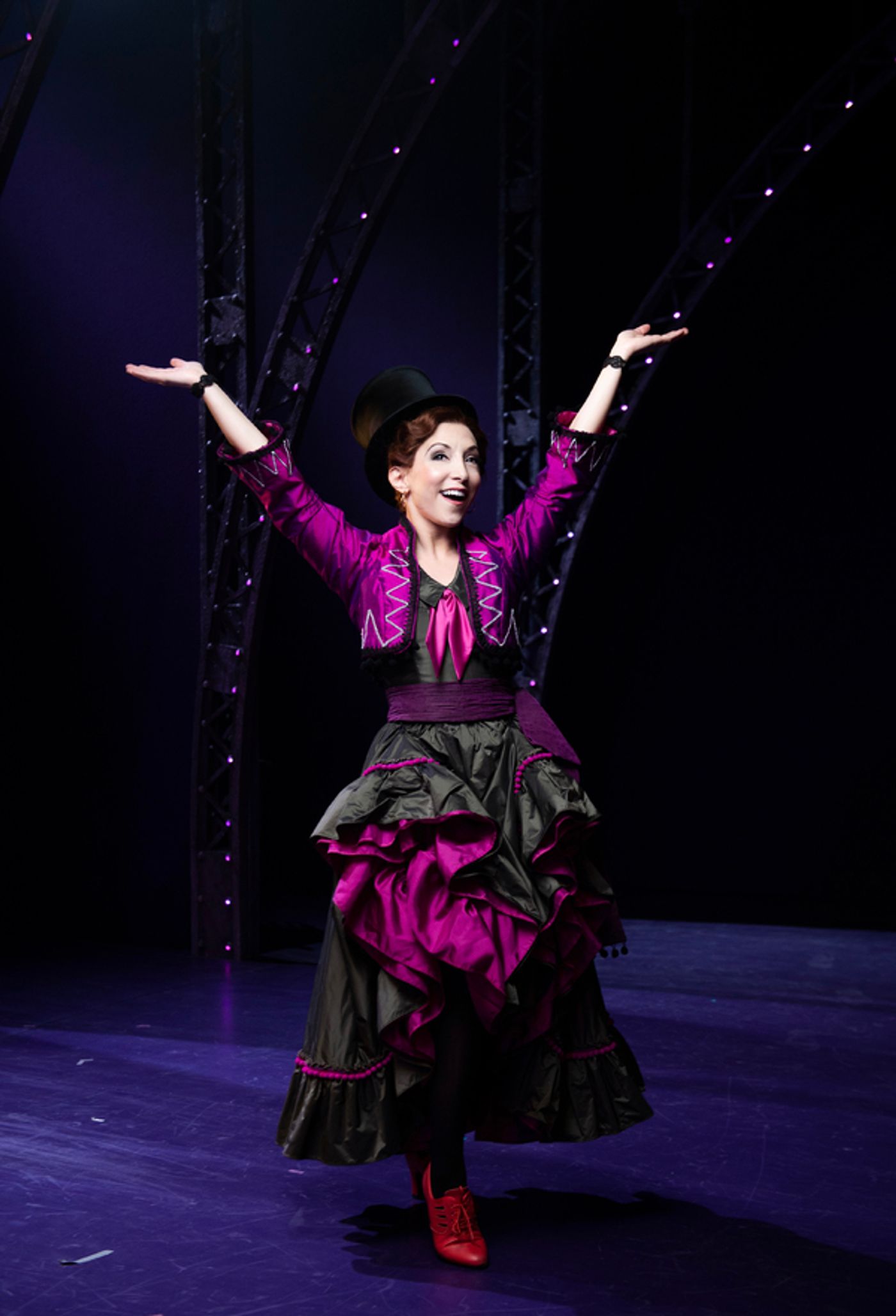 Photo Flash: First Look At Christina Bianco in FUNNY GIRL in Paris  Image