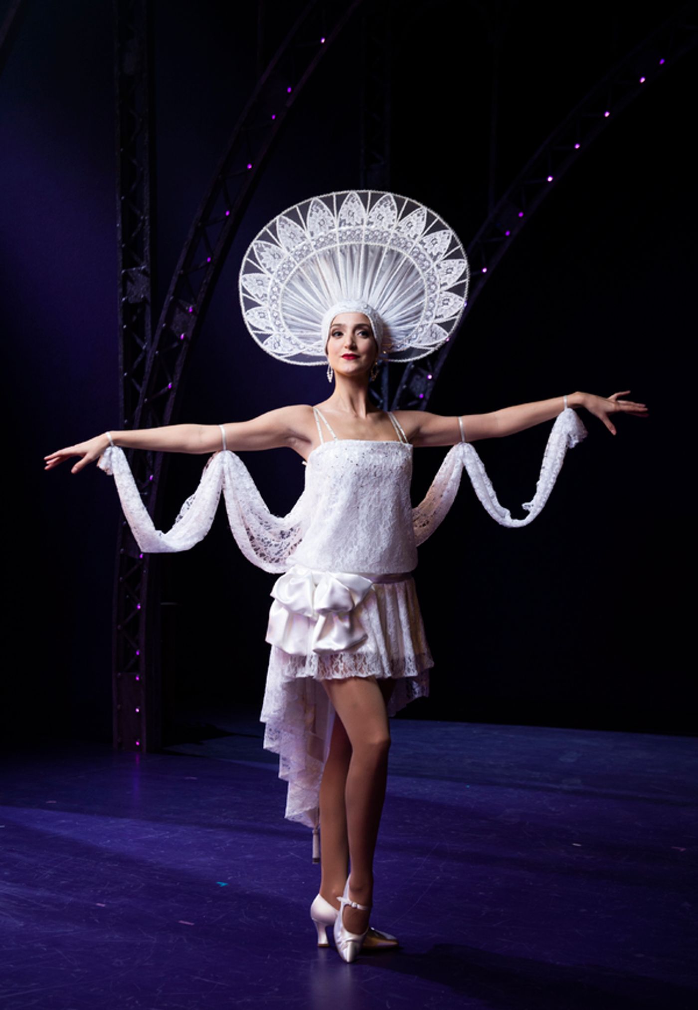 Photo Flash: First Look At Christina Bianco in FUNNY GIRL in Paris  Image