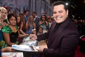 Josh Gad @ BroadwayWorld Josh Gad Photo