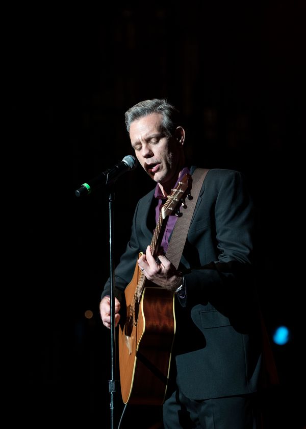 Adam Pascal Photo
