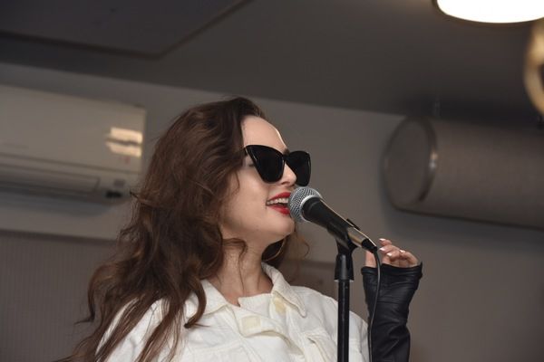 Alexa Ray Joel Photo