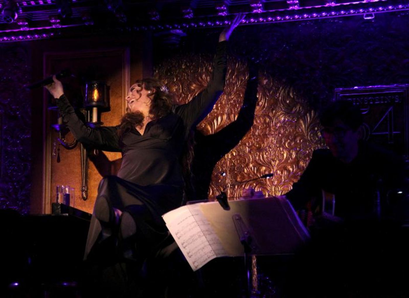 Review: Melissa Errico Continues AN EVEN GRANDER AFFAIR With Throngs of Fans at 54 Below  Image