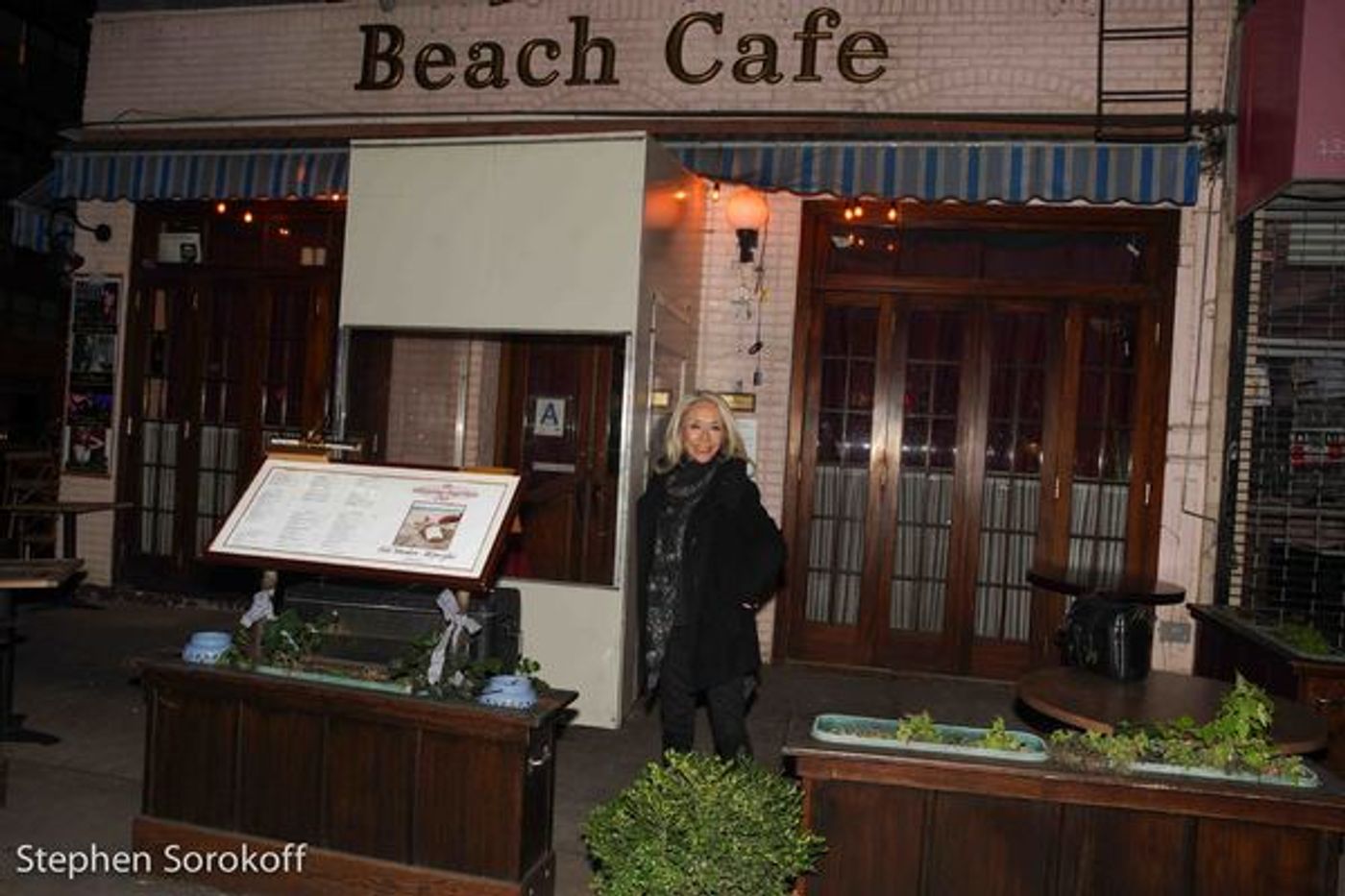Photo Coverage: Lianne Marie Dobbs Brings WHY CAN'T A WOMAN BE MORE LIKE A MAN to the Beach Cafe Photo Coverage: Lianne Marie Dobbs Brings WHY CAN'T A WOMAN BE MORE LIKE A MAN to the Beach Cafe Image