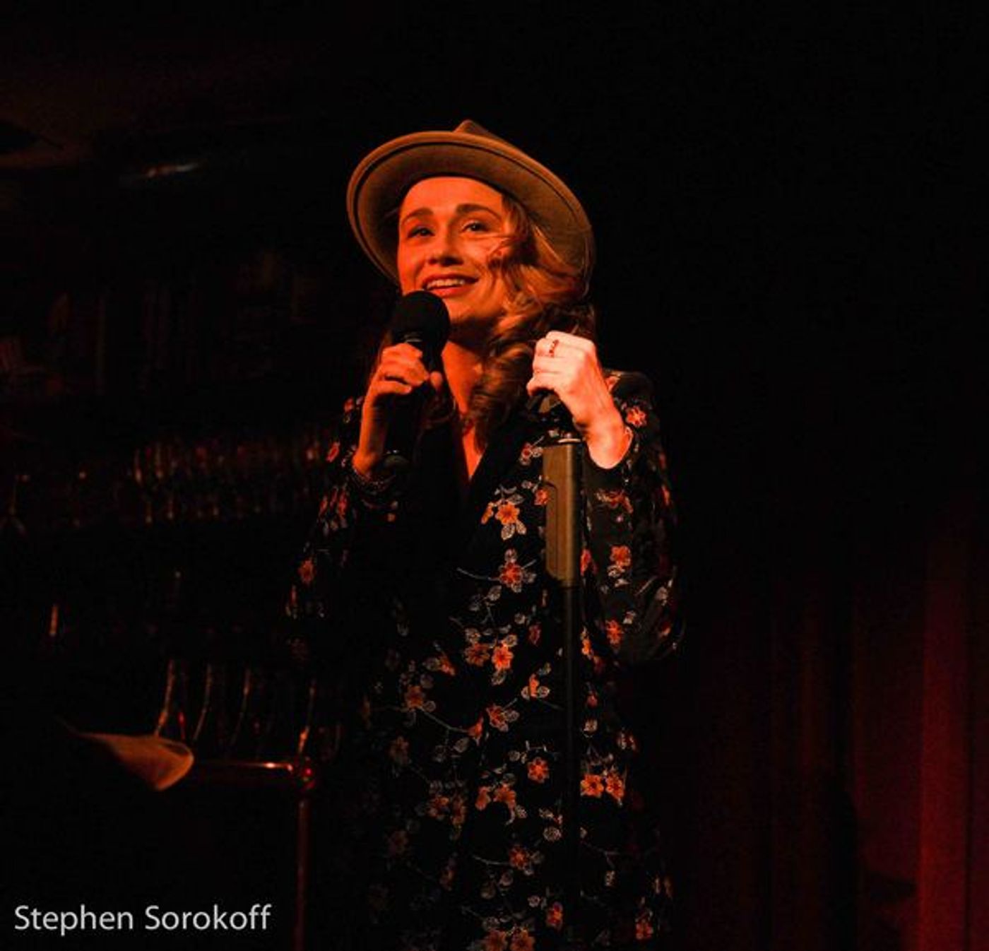 Photo Coverage: Lianne Marie Dobbs Brings WHY CAN'T A WOMAN BE MORE LIKE A MAN to the Beach Cafe  Image