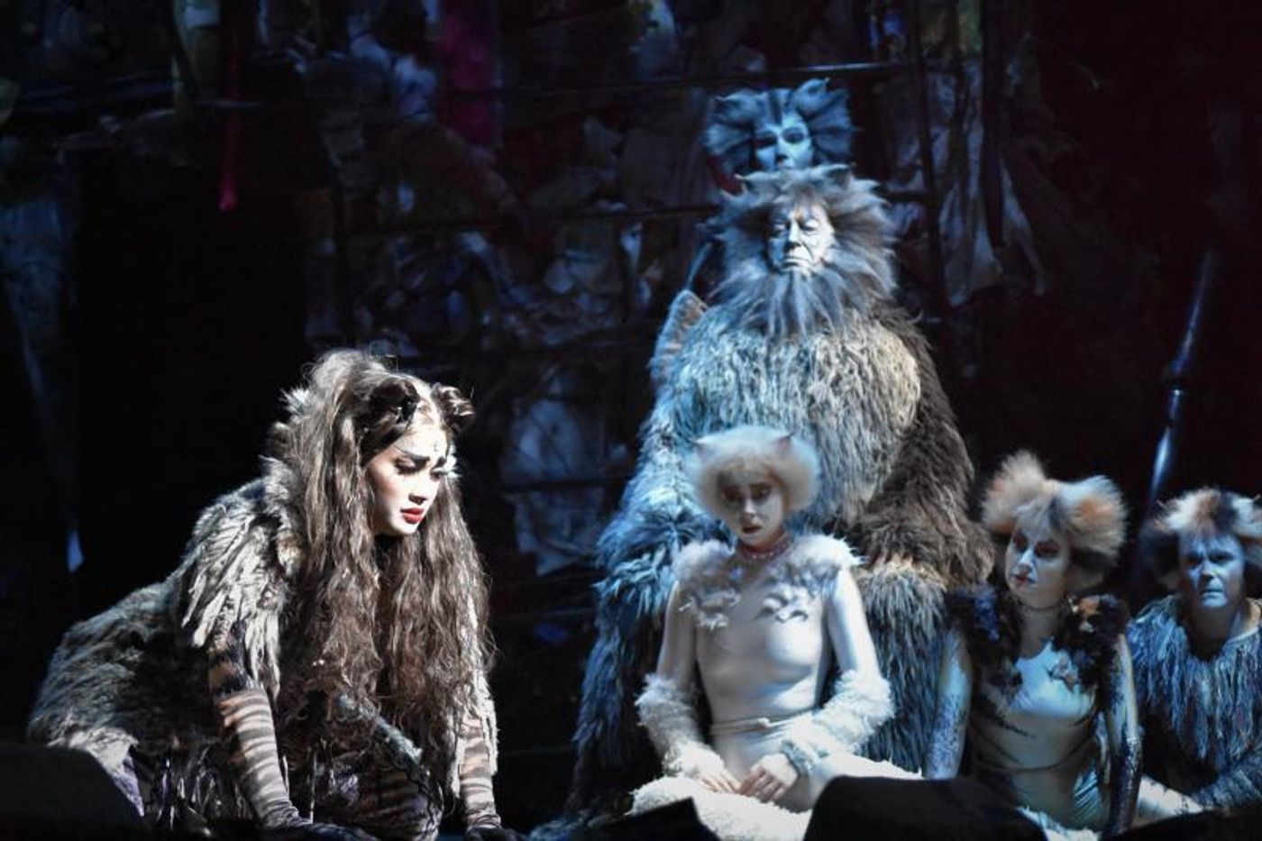 Photo Coverage: CATS Opens Four-Week Limited Engagement in Manila, Now Thru 1 Dec.  Image
