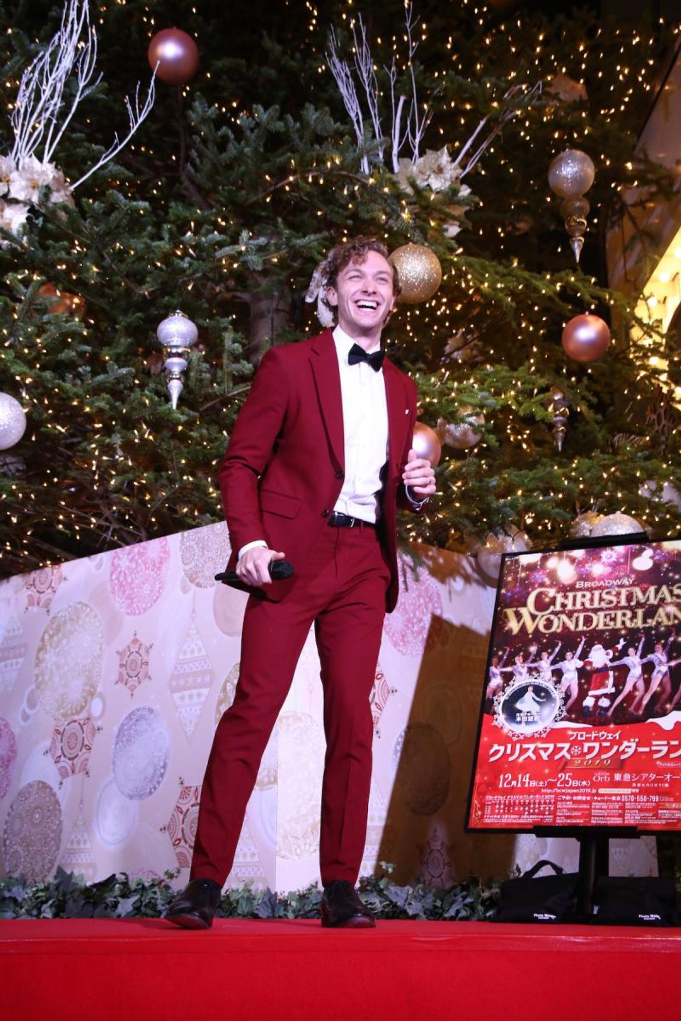 Interview: Sam Harvey of BROADWAY CHRISTMAS WONDERLAND at Tokyu Theatre Orb (Japan)  Image