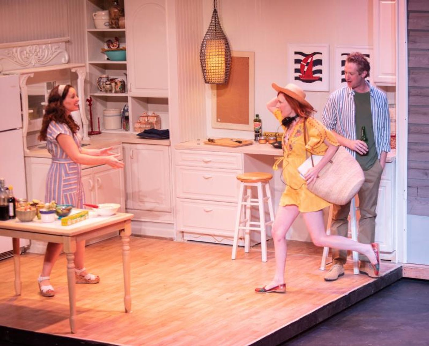 Review: DINNER WITH FRIENDS at CVRep Playhouse  Image