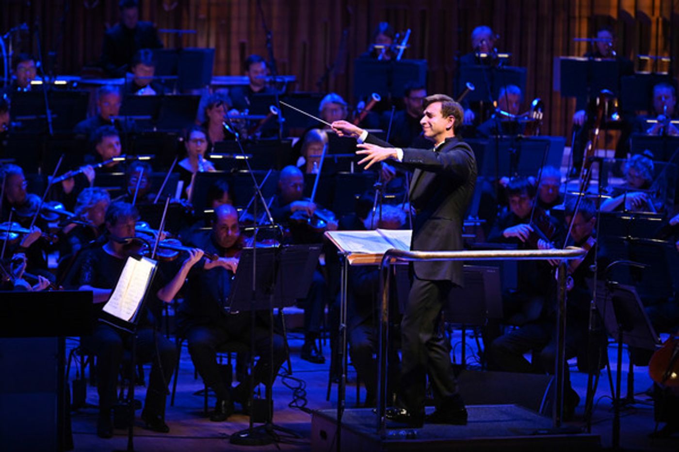 Photo Flash: The BBC Symphony Orchestra Performs Alongside Neil Gaiman at PLAYING IN THE DARK  Image